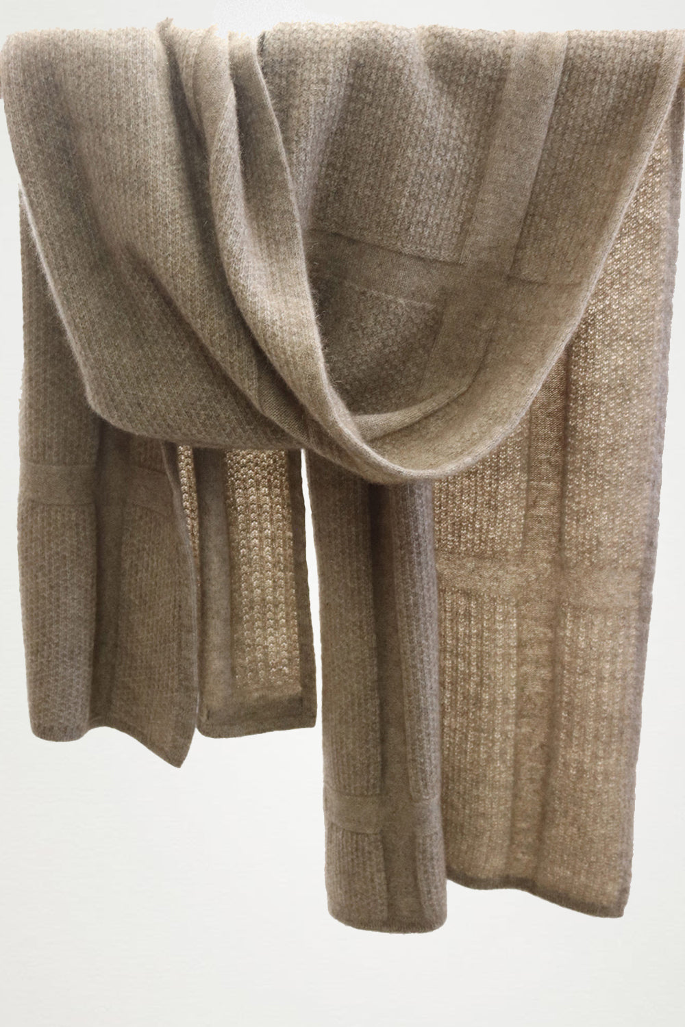 MiriMay Lightweight Shawl Tussock