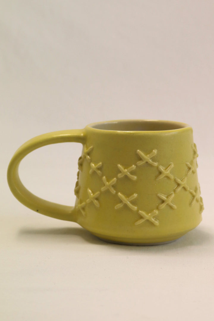 Pātiki Mug Kōwhai